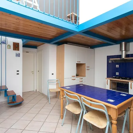 M25 - Marcelli, Trilocale Con Terrazzo A 100 Metri Dal Mare *