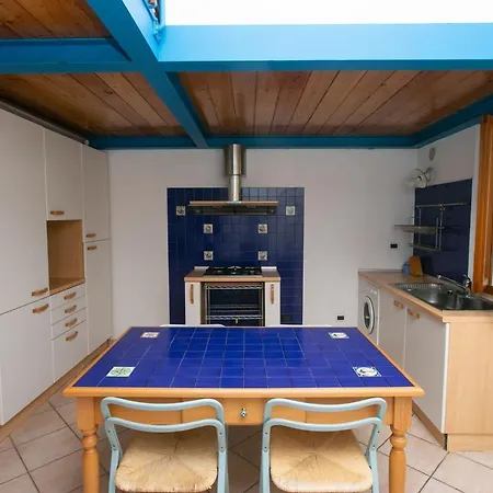 M25 - Marcelli, Trilocale Con Terrazzo A 100 Metri Dal Mare Marcelli